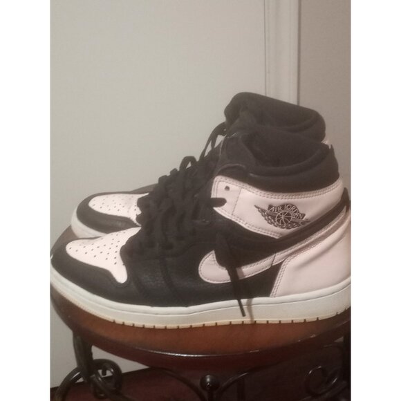 Air Jordan Retro 1 High OG Crimson Tint Black 555088-081 2019 Men’s Size 10.5 - Picture 9 of 12